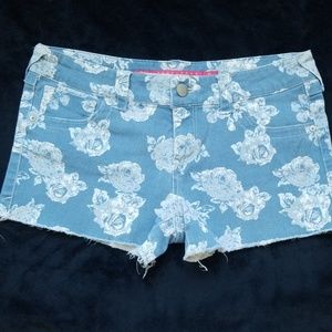 Tinseltown Stretchy Denim Shorts